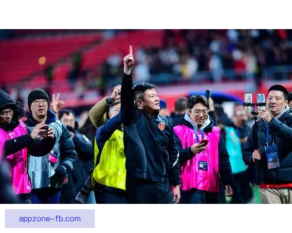 李金羽赛前亮相发布会两小时后铁人正式宣布教练职务变动
